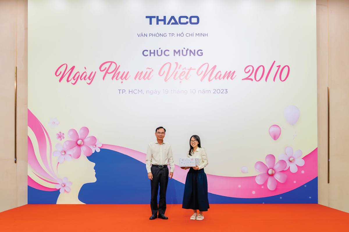 Chị Lê Thị Bảo Châu - Ban Văn hoá - Truyền thông THACO đạt giải Nhất phần thi Phái đẹp tài năng.