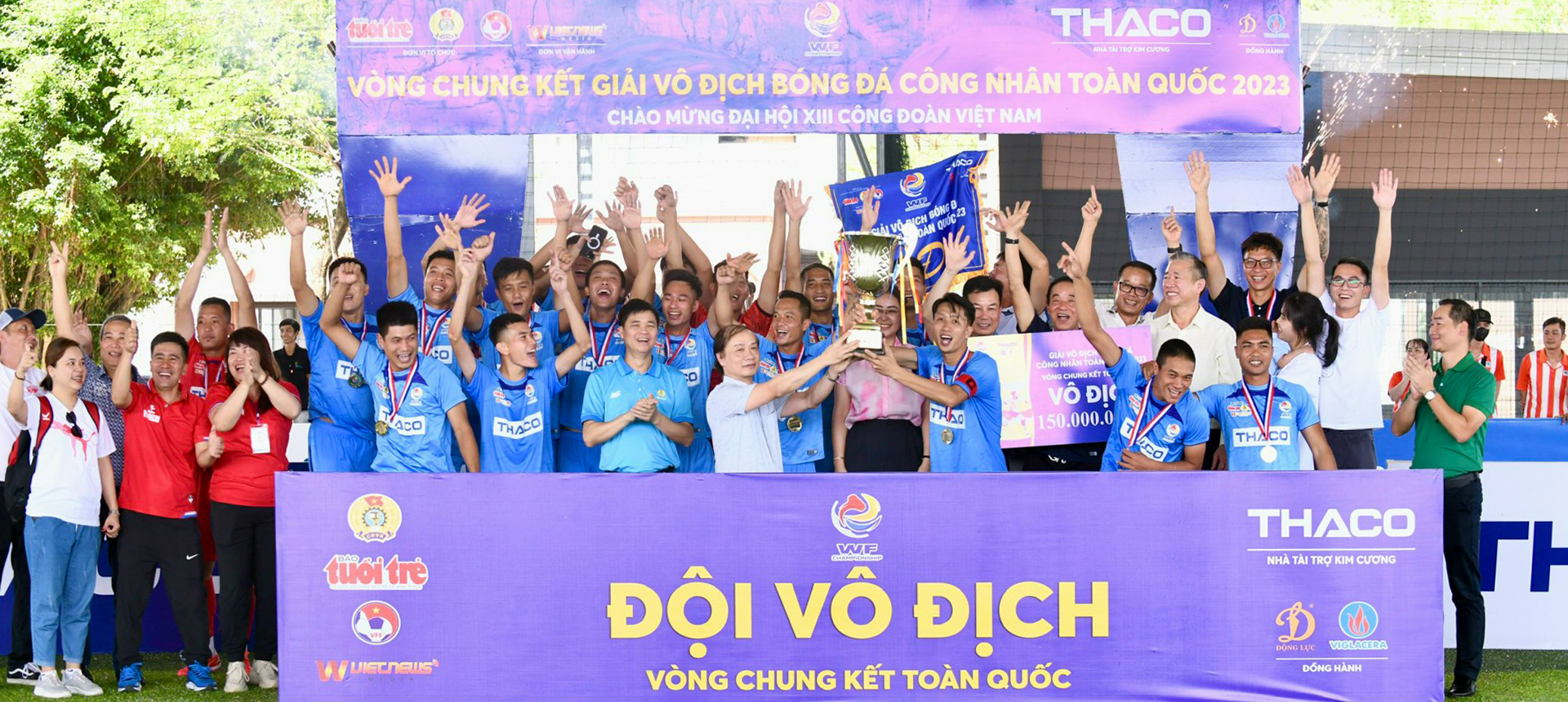 Tổng Giám đốc THACO tham dự trao cúp Giải Bóng đá công nhân toàn quốc 2023